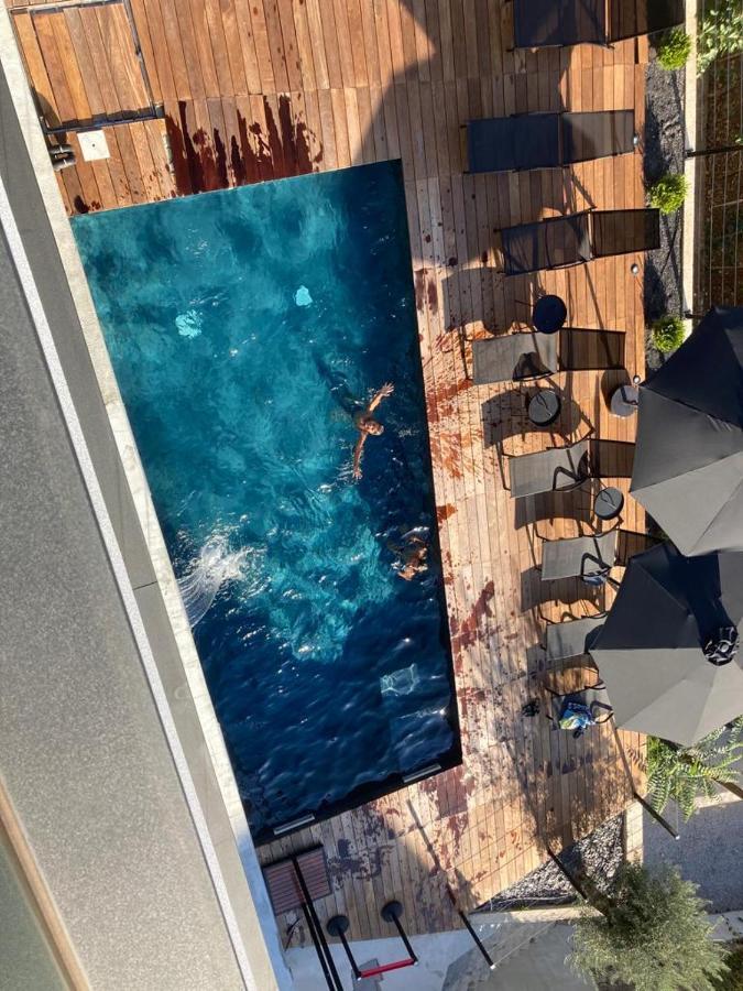 Aparthotel Villa V With Heated Pool Rijeka Eksteriør billede